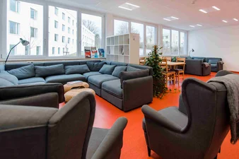 Aufenthaltsraum Pflegeschule (Frank Hübler | medbo)