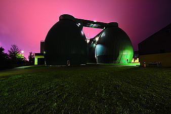 In der Nacht - Klärwerk (Katharina Tenberge-Holzer)