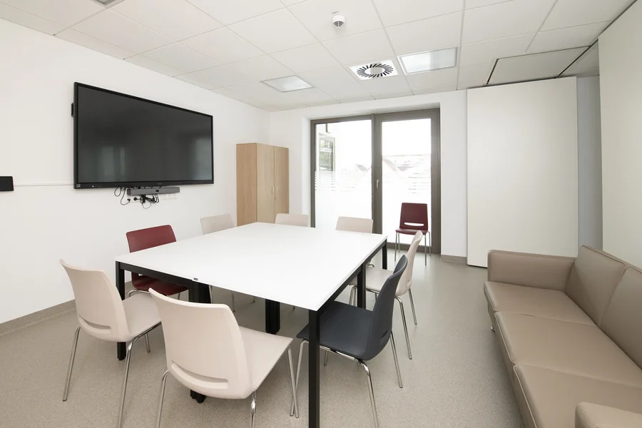 Impression aus dem neuen Zentrum für Psychosomatik und Psychiatrie in Parsberg © medbo KU / Katharina Tenberge-Holzer