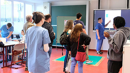 Kurzvorträge und Gespräche am Tag der offenen Tür der medbo Pflegeschulen