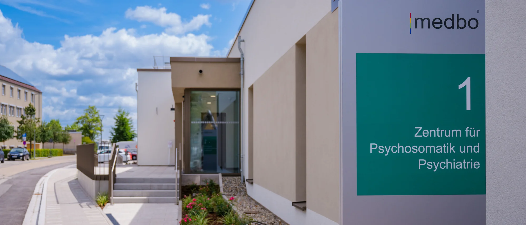 Außenansicht West Zentrum für Psychosomatik & Psychiatrie Parsberg (Frank Hübler | medbo)