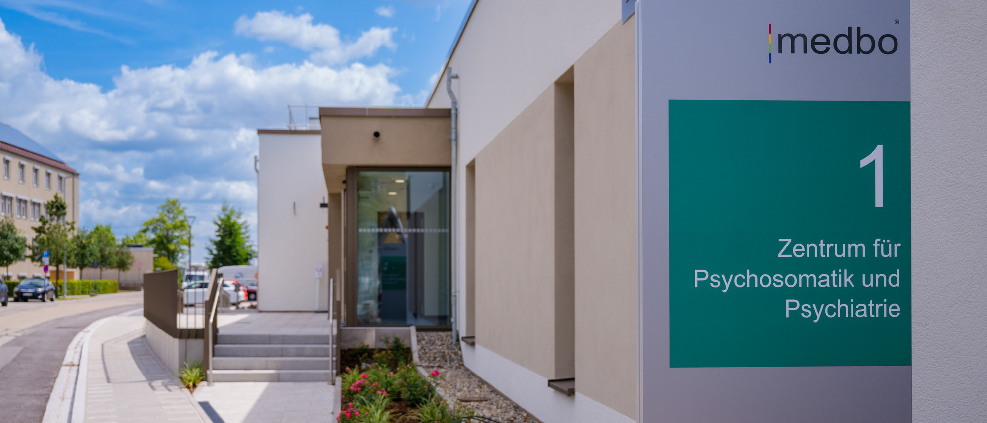 Außenansicht West Zentrum für Psychosomatik & Psychiatrie Parsberg (Frank Hübler | medbo)