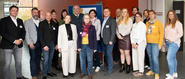 Gruppenfoto Fachtag 50 Jahre Psychiatrie-Enquete am BKR (medbo | Katharina Tenberg-Holzer)