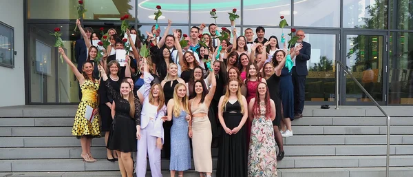 Abschlussfeier | Gruppenbild | Kerstin Erbrich 