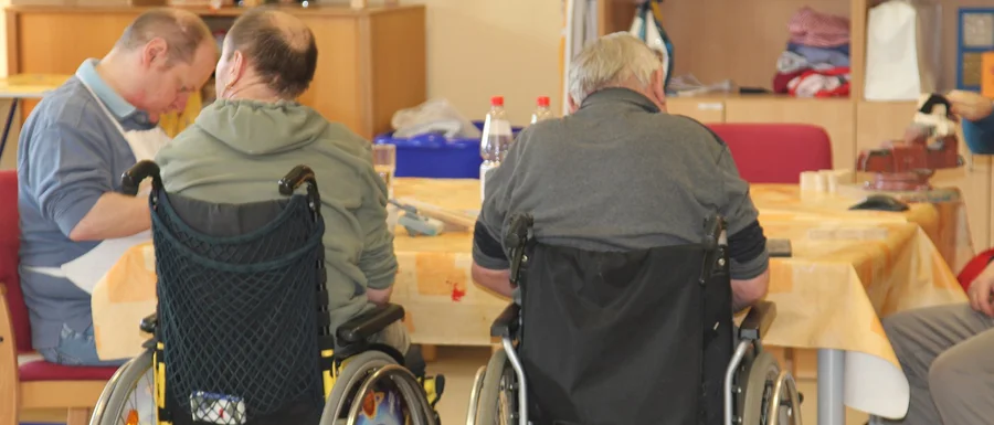 In der Werkstatt NNZ medbo Regensburg (Renate Neuhierl/medbo)
