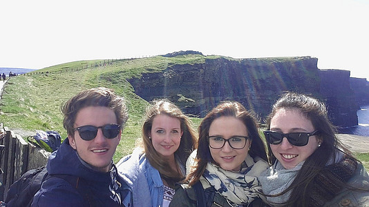 Schülergruppe in Mallow_Irland