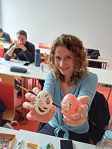 Ostereier bemalen an den medbo Pflegeschulen