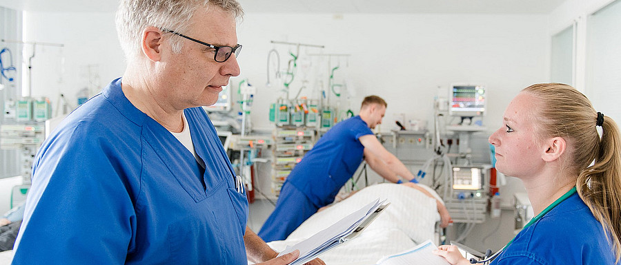Patientenzimmer Intensivstation 22a (Frank Hübler | medbo)