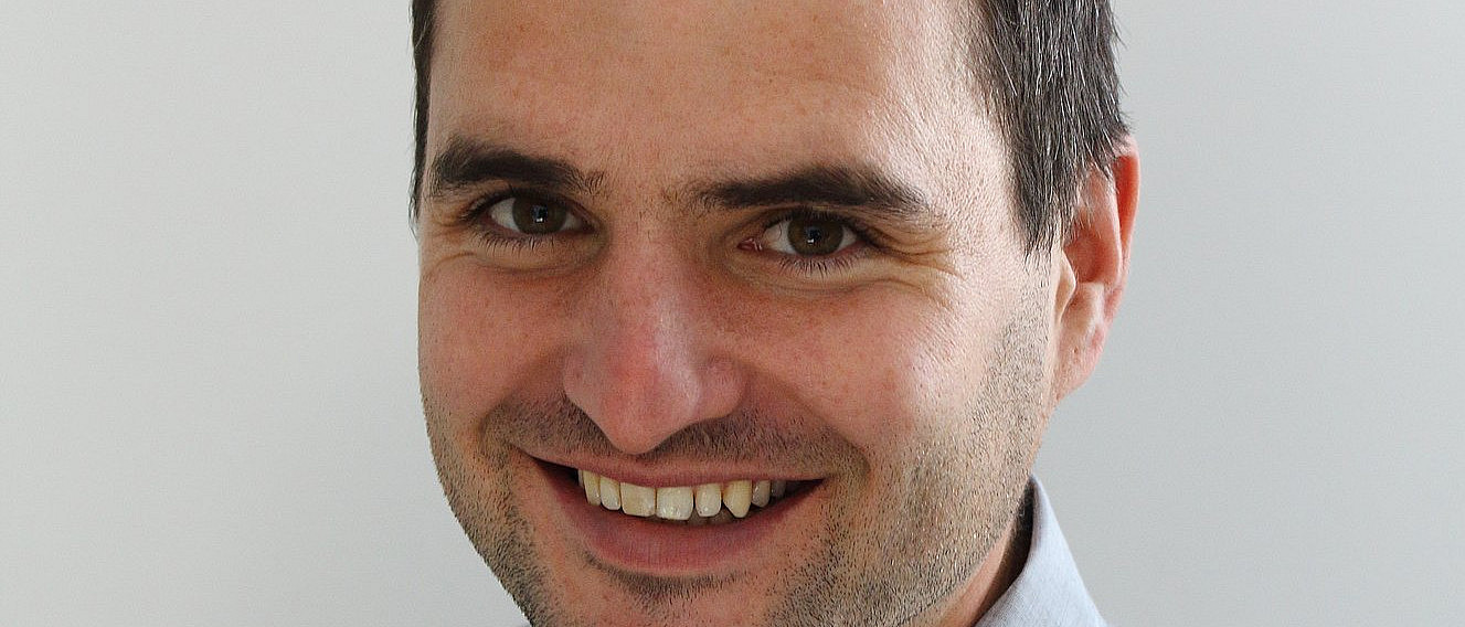 Portraitfoto Josef Sattler, medbo Ausbildungsmanagement Pflege