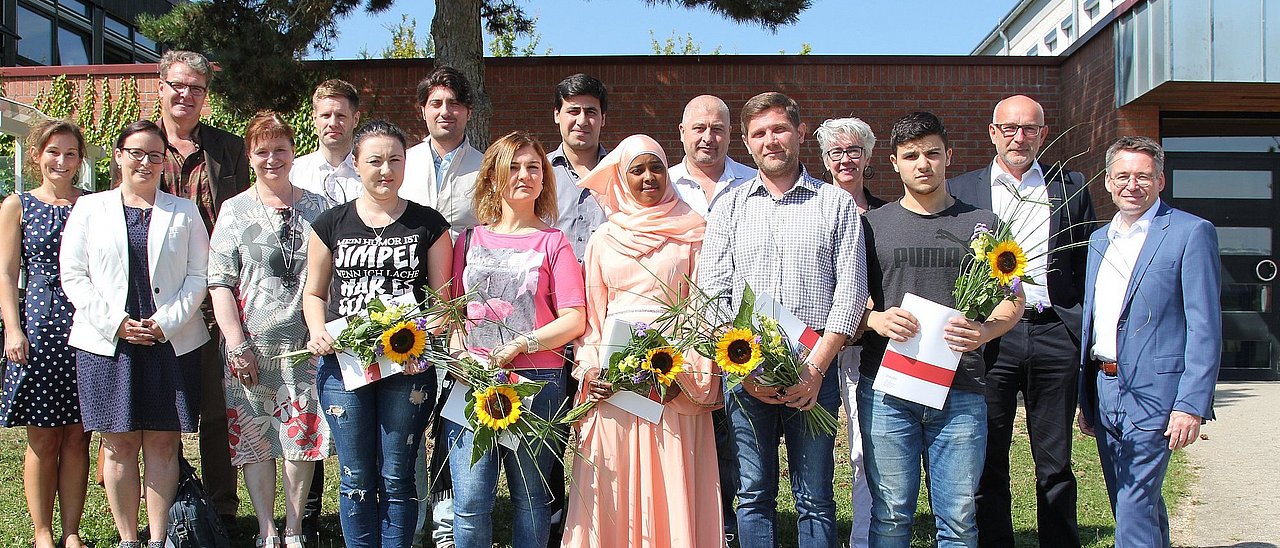 Gruppenfoto Absolventen Pflegevorschule 2017 (Höller | medbo)