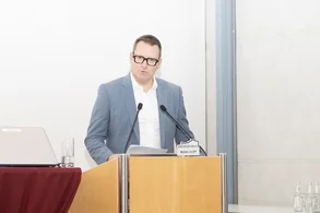 Zum Fachtag geladen hatte Dr. Christian Rexroth, Ärztlicher Direktor der medbo Klinik für Kinder- und Jugendpsychiatrie Amberg | Cham | Weiden © 2025 medbo KU / K. Tenberge-Holzer