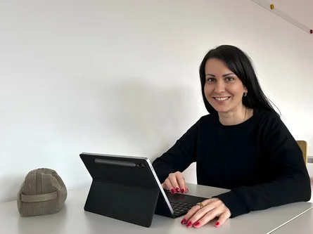 Helena Hausler absolviert die Pflegeausbildung in Teilzeit (c) medbo KU | Kerstin Erbrich