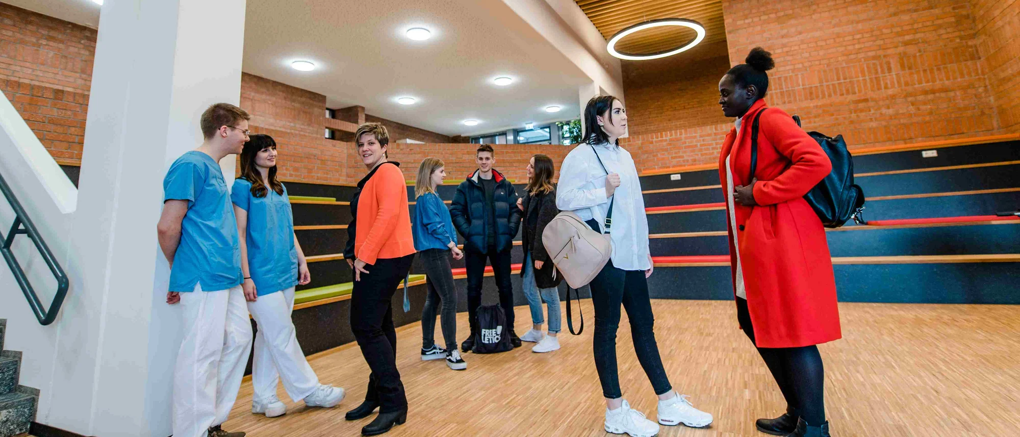 Aula Schülergruppe Pflegeschule (Frank Hübler I medbo)