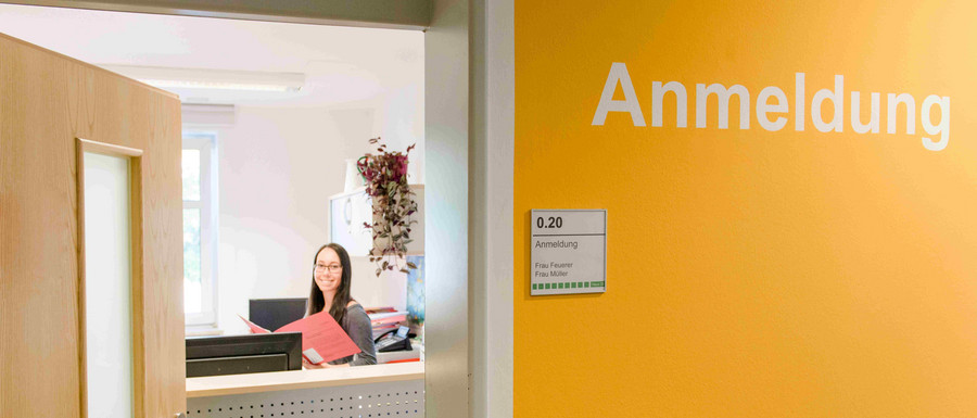 Anmeldung Ambulanz KJPP Regensburg (Frank Hübler/medbo)