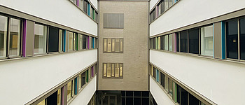 Innenhof Baustelle KJP Weiden (Christof Müller | medbo)