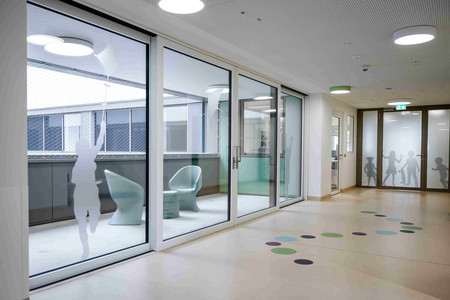 medbo Kinder- und Jugendpsychiatrie Weiden - Balkon auf Station (Frank Hübler | medbo)