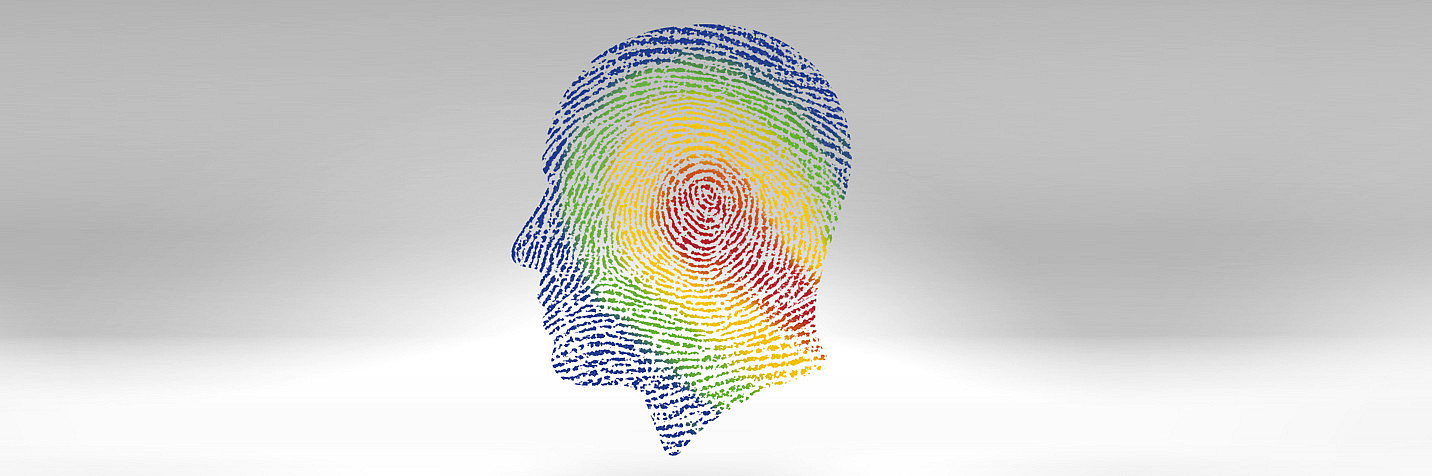 Fingerprintkopf (malerapaso | iStock)