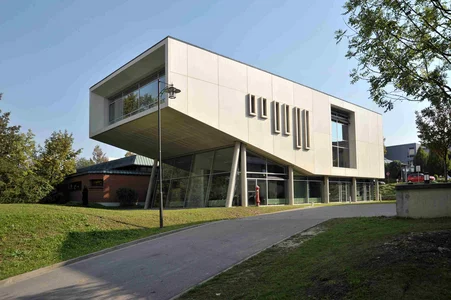 Hörsaalgebäude medbo Regensburg (Frank Hübler/medbo)