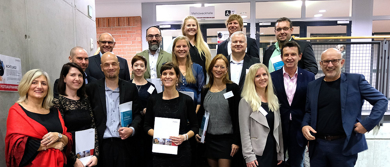 FKEP Abschlussfeier 2019 Gruppenfoto (Wagner | medbo)