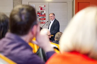 medbo-Vorstand Prof. Thomas Baghai bei seiner Laudatio. (c) medbo KU Johannes Müller