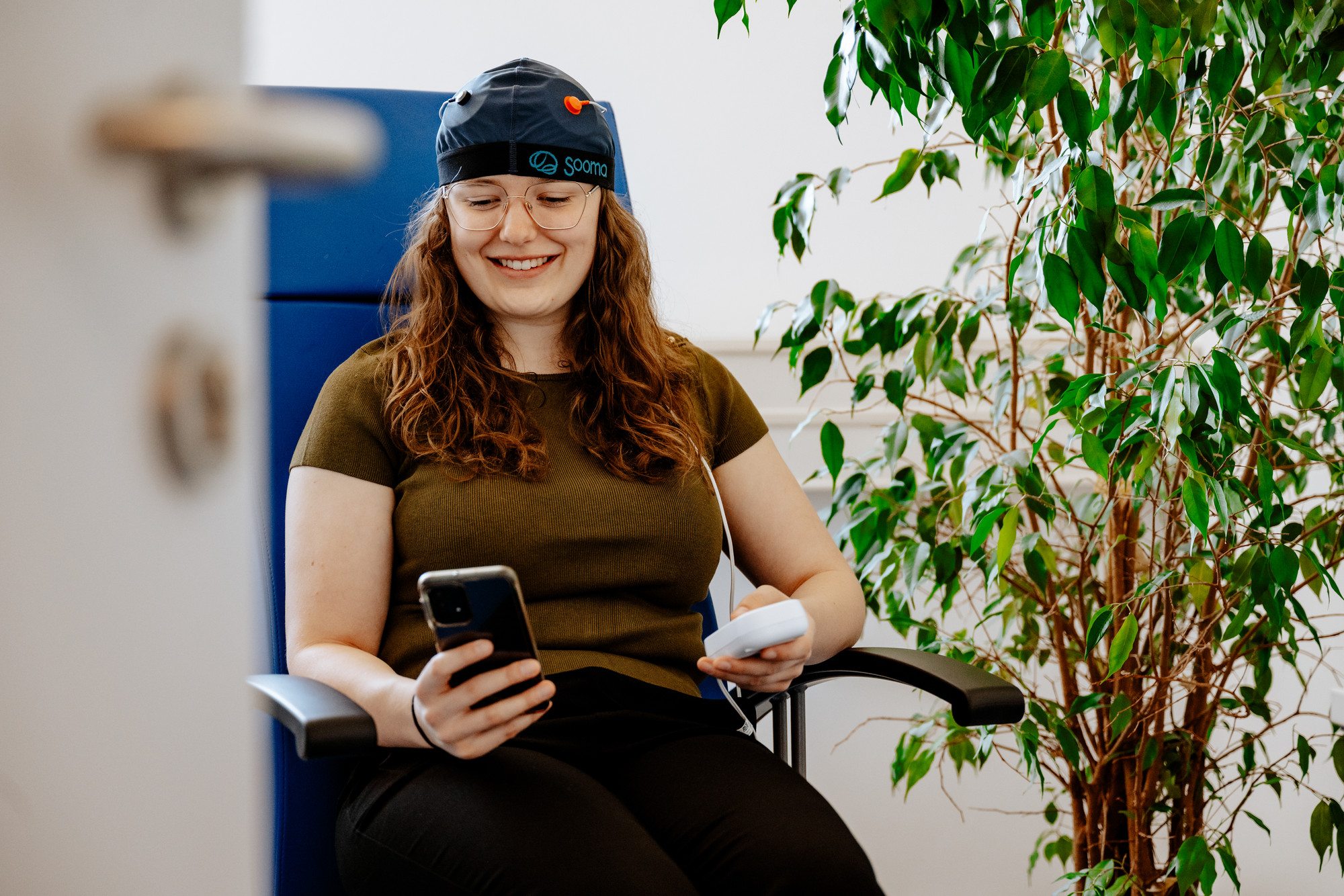 tDCS-Behandlung G'SUND DAHOAM-Studie (Frank Hübler | medbo)